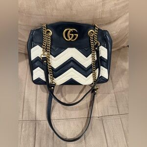 Gucci gg marmont Black and White  Chevron shoulder Bag